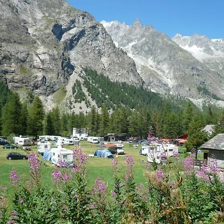 Kamp alanı Aiguille Noire *